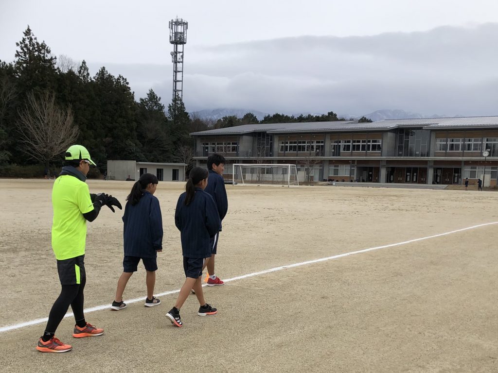「いなべ市立大安中学校」陸上部訪問 三重県指導者 大西先生 NPO法人 足圧ボディケアアカデミー(谷川流足圧)
